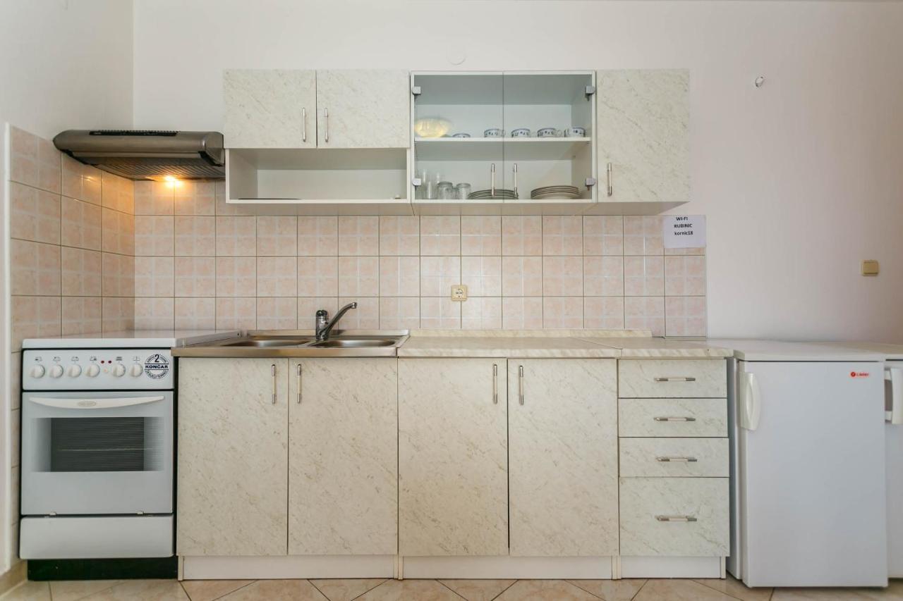 Apartmani Luka Kornić 外观 照片
